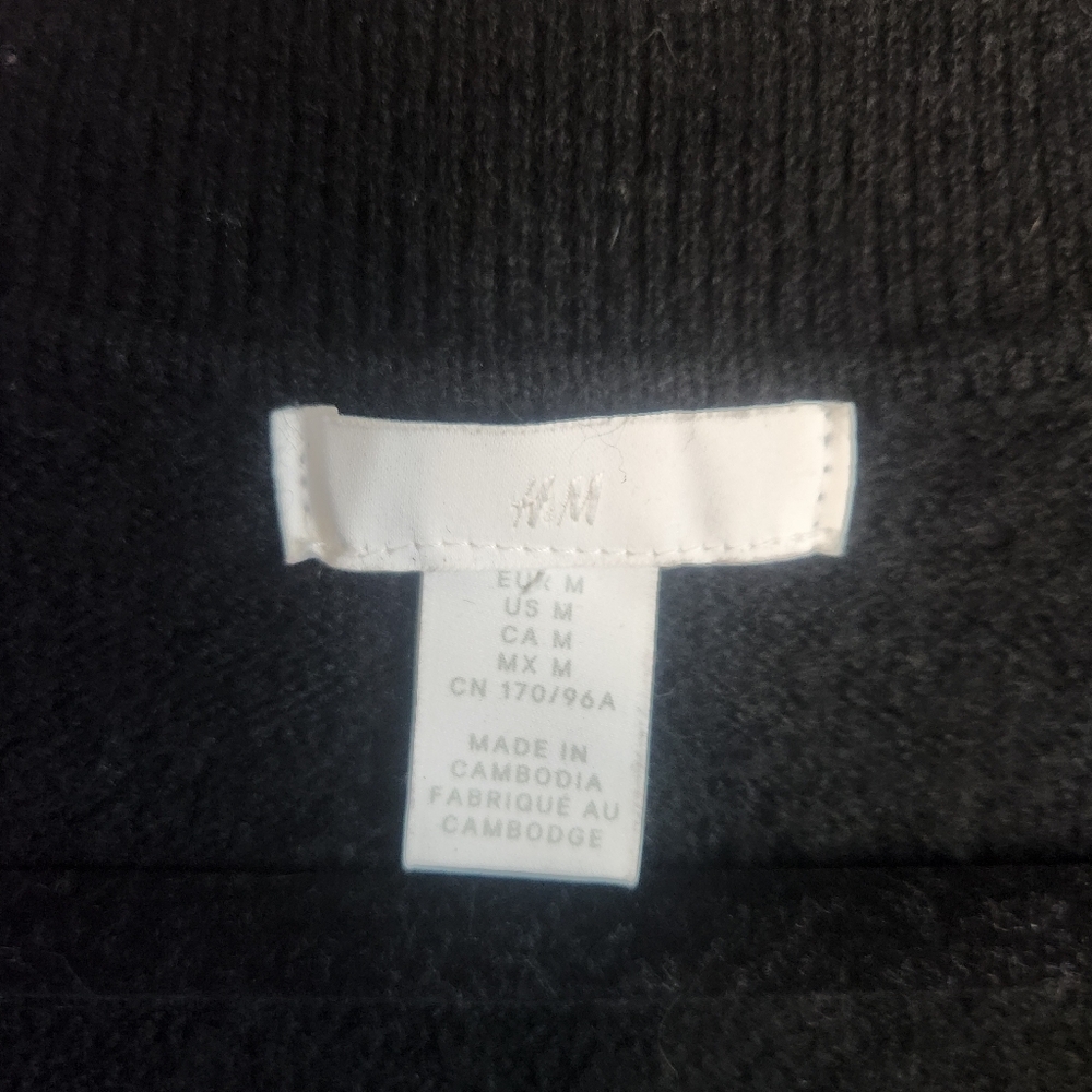 H&M Collared Sweater - Picture 2 of 4
